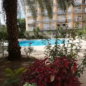 https://salou-apartamento-familiar-piscina-zona-tranquila.top-hotels-tarragona.com